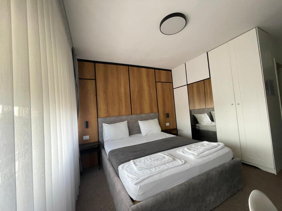 New Prishtina Luxury Rooms プリシュティナ エクステリア 写真