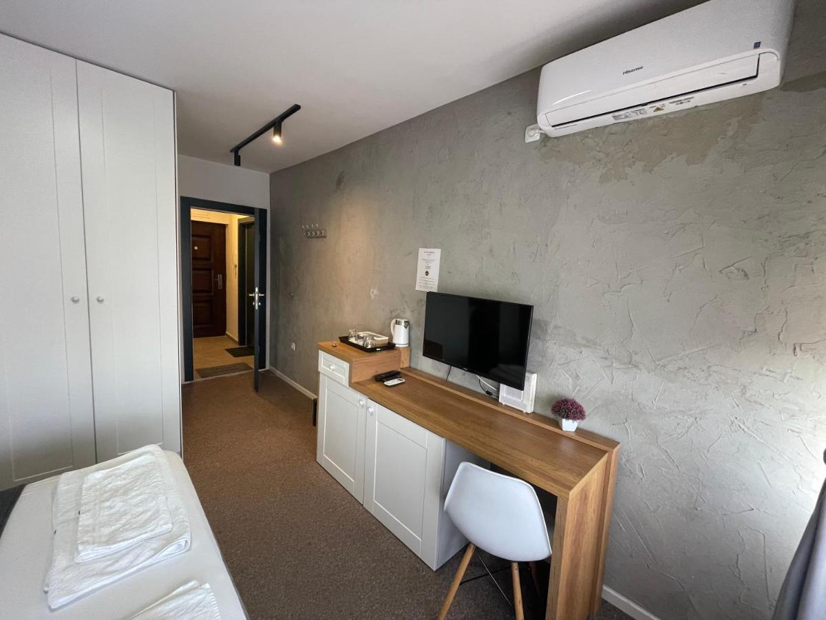 New Prishtina Luxury Rooms プリシュティナ エクステリア 写真