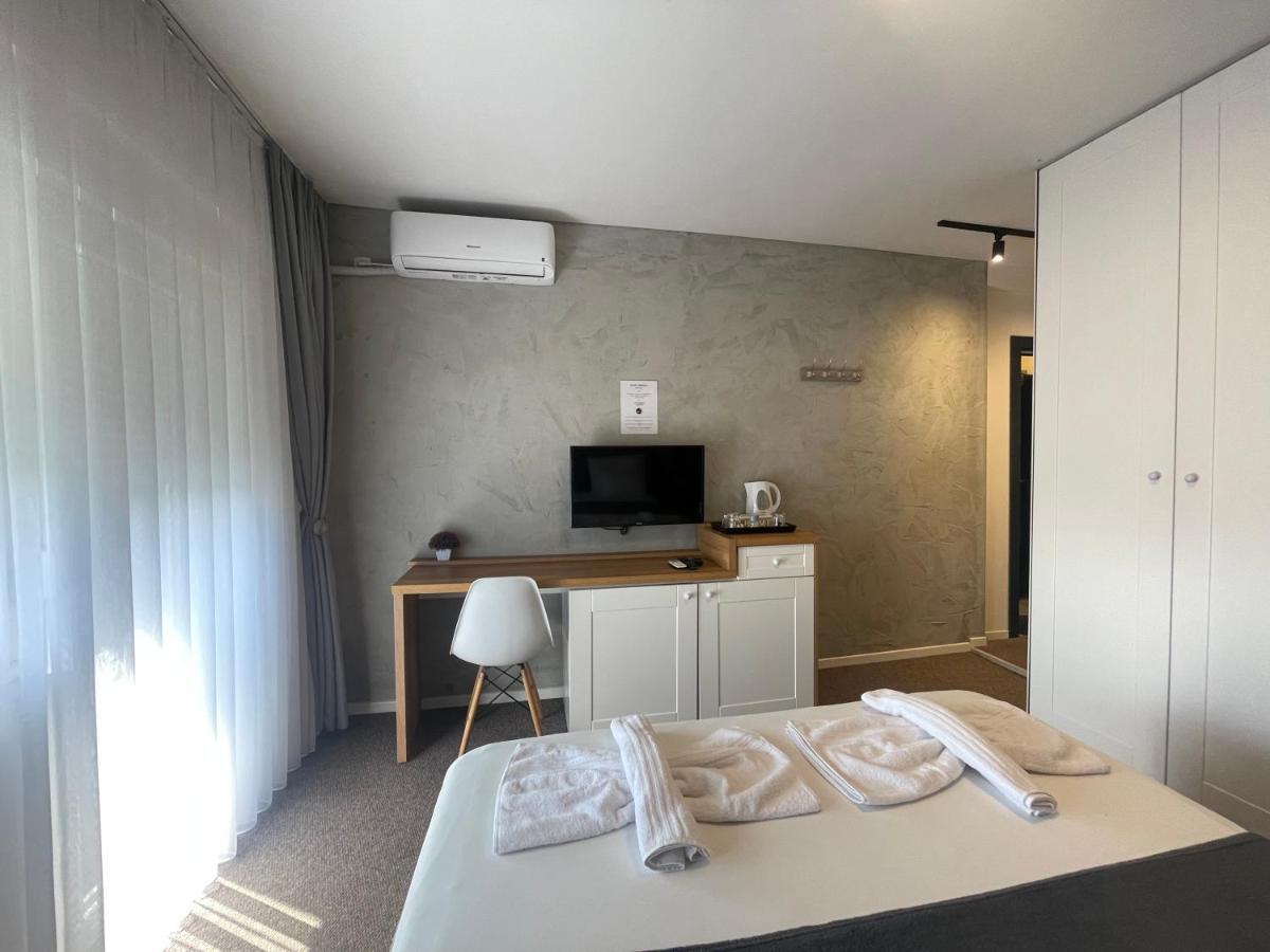 New Prishtina Luxury Rooms プリシュティナ エクステリア 写真