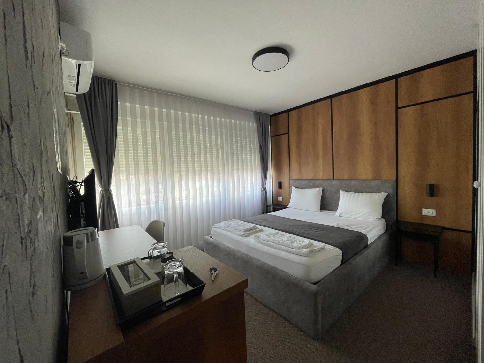 New Prishtina Luxury Rooms プリシュティナ エクステリア 写真